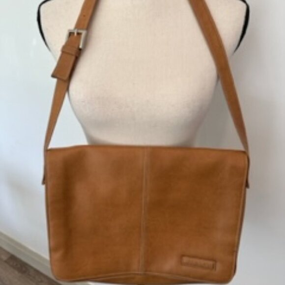 The Stone camel colour purse,  cross body adjustable brown messenger style bag - Picture 12 of 12